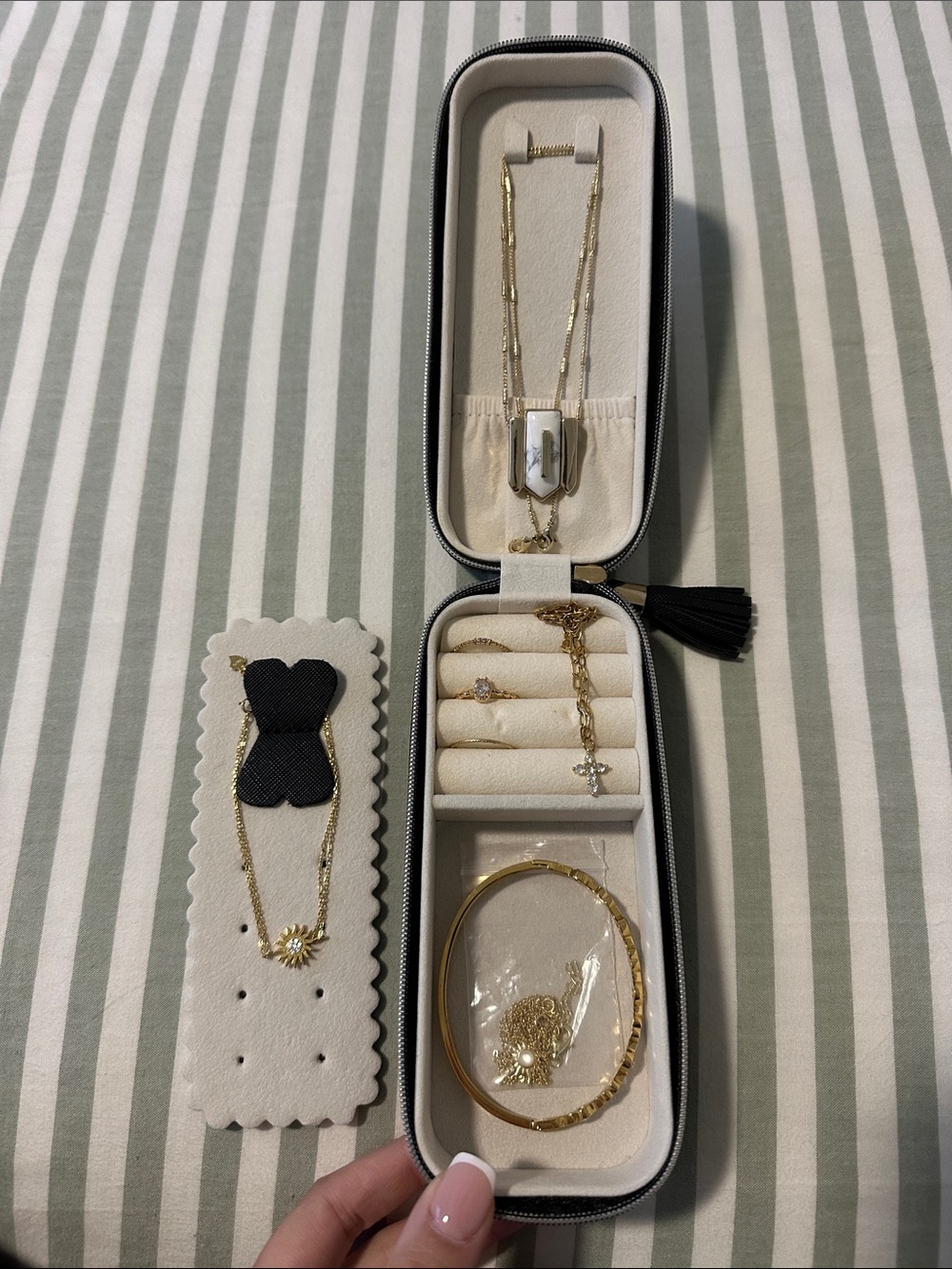 Compact Black/Cream Jewelry Travel Case with Black Tassel **JEWELRY INCLUDED**